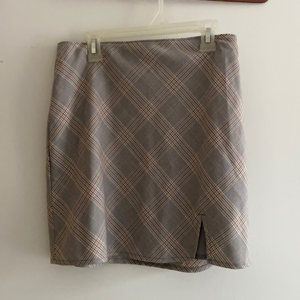 NWT Abercrombie Plaid Skirt. Size S
